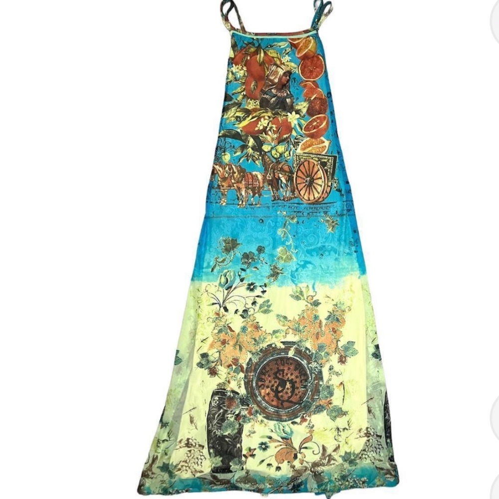 ISO SAVE THE QUEEN DRESS
